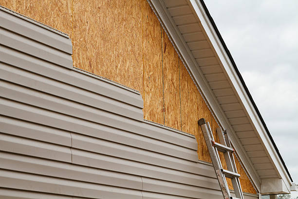 Professional Siding Inspection technician working in Somerdale, OH